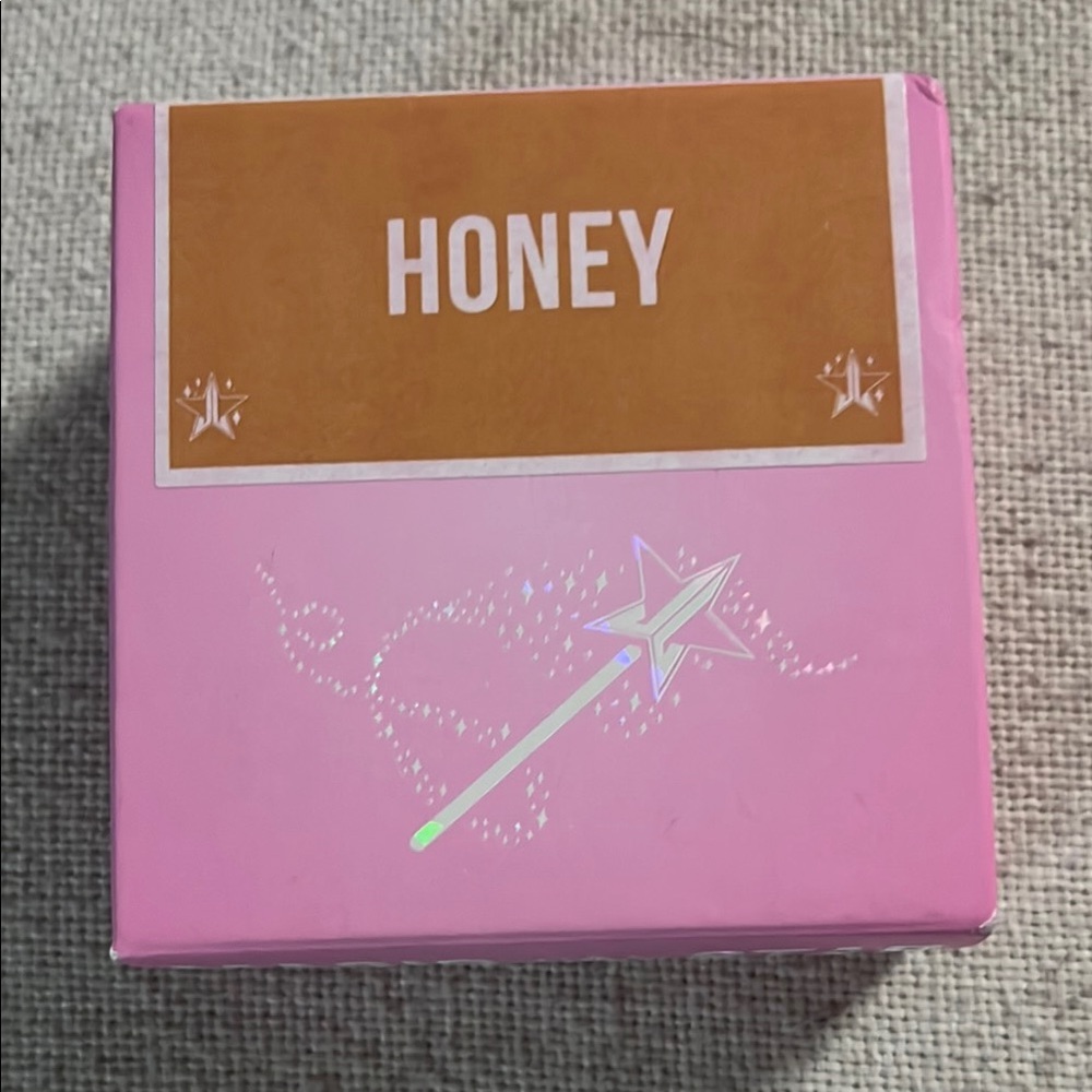 Jeffree Star Honey setting powder
